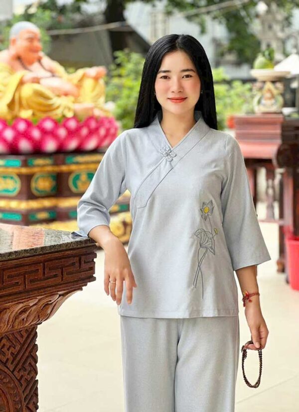Đồ Lam Đi Chùa Nút Bính Thêu Sen - Ảnh 4